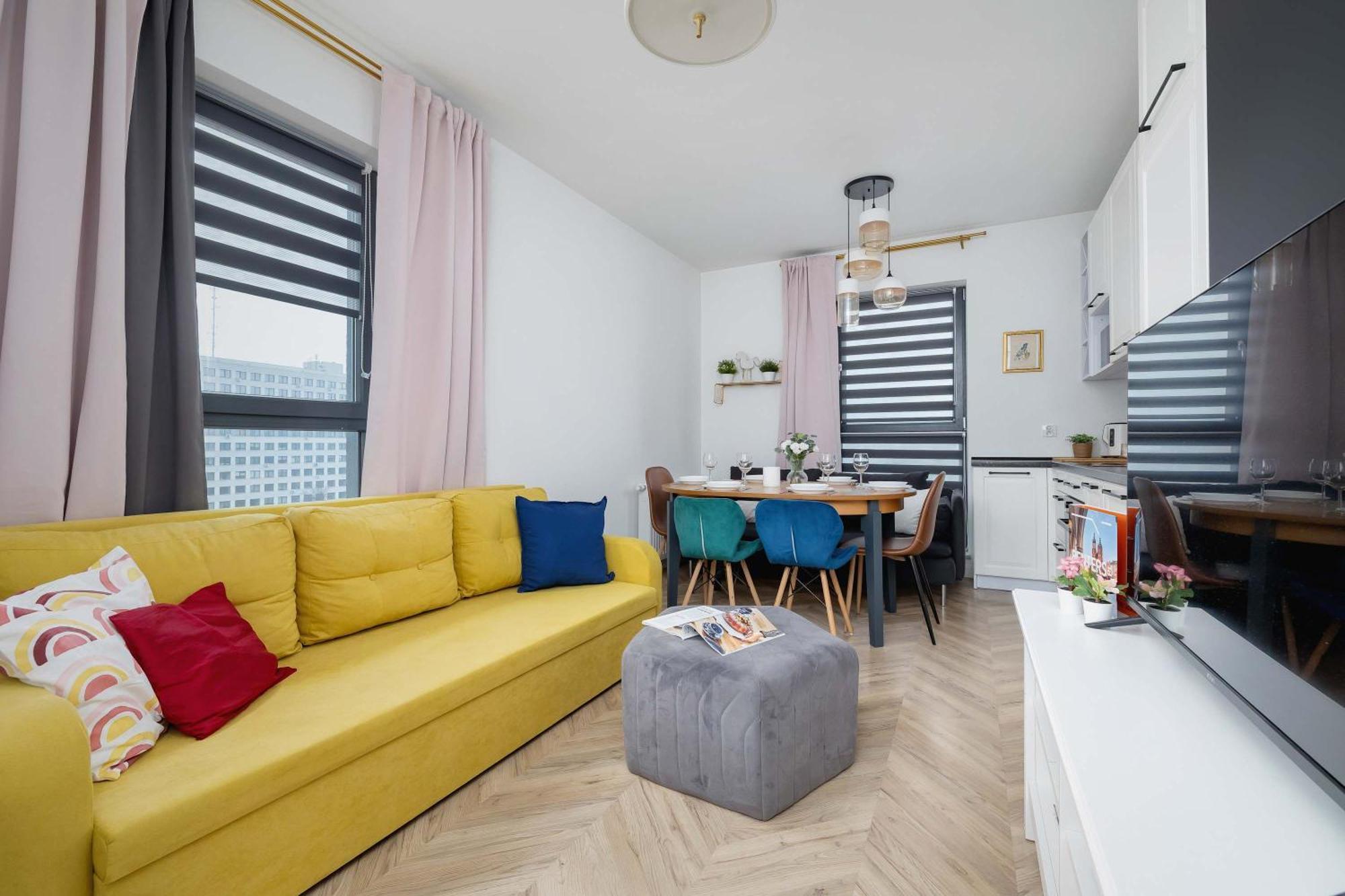 Apartment Modern And Bright With Air Conditioning & Parking By Renters *
