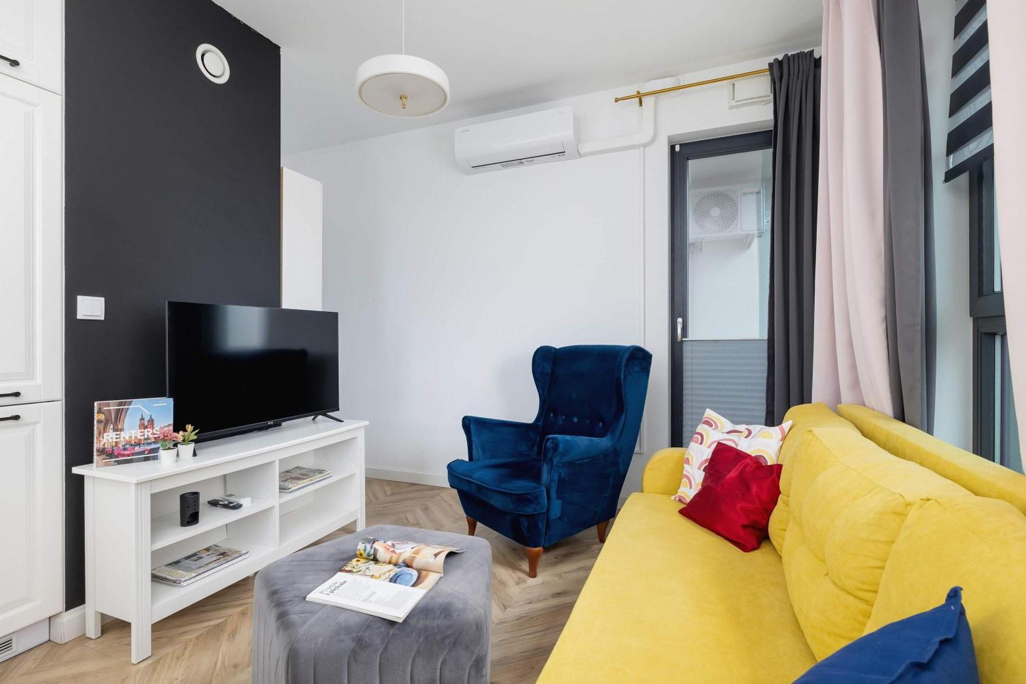 Modern And Bright With Air Conditioning & Parking By Renters *